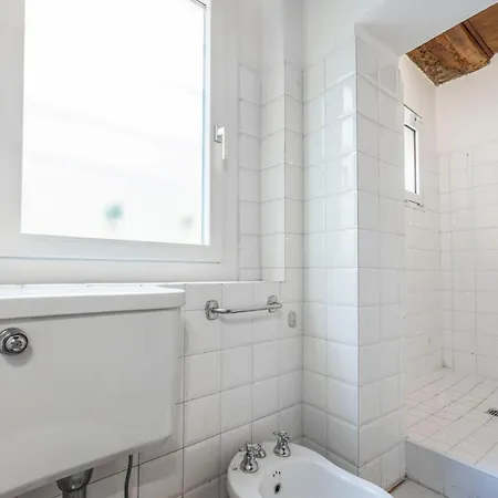 Ambra Maison, By Short Holidays Apartment *